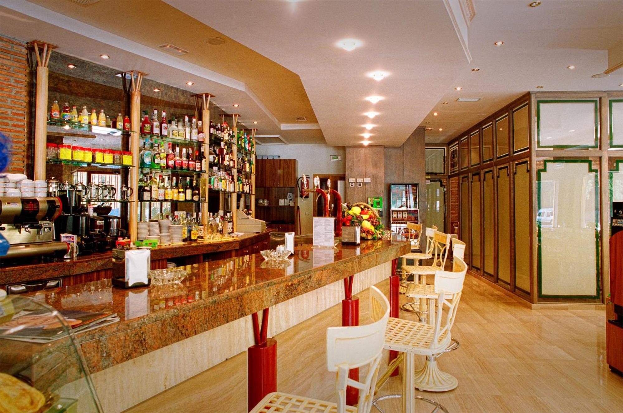 Hotel Torrepalma Алькала-ла-Реаль Экстерьер фото