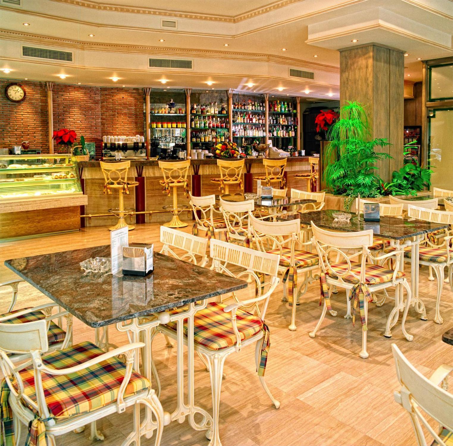 Hotel Torrepalma Алькала-ла-Реаль Экстерьер фото