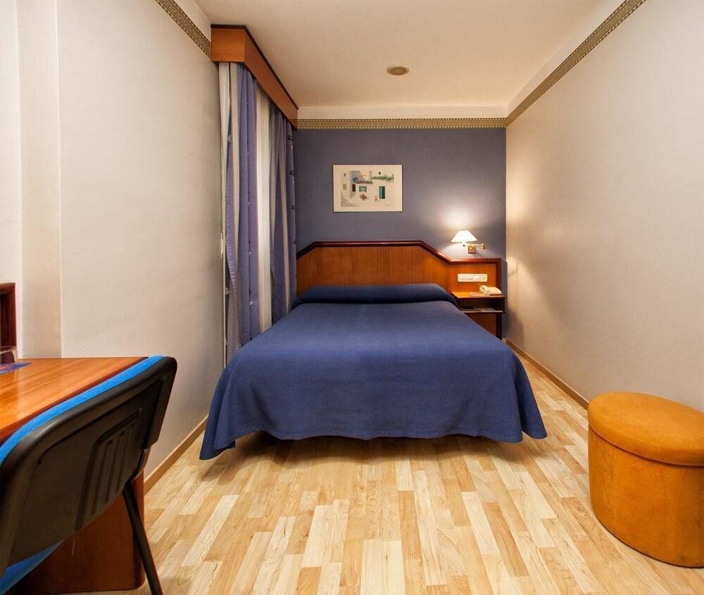 Hotel Torrepalma Алькала-ла-Реаль Экстерьер фото